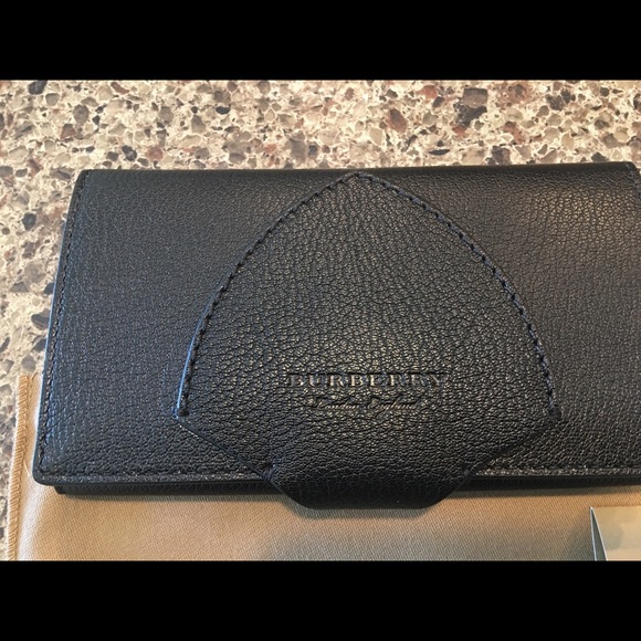 NWT Burberry Two Tone Shield Wallet - Picture 4 of 8